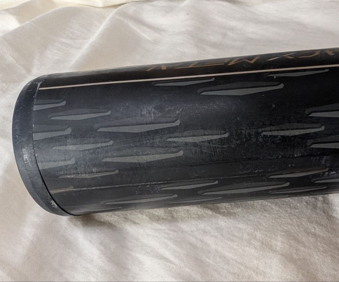 軟式バット　ビヨンドマックスレガシーメタル84cm　トップバランス