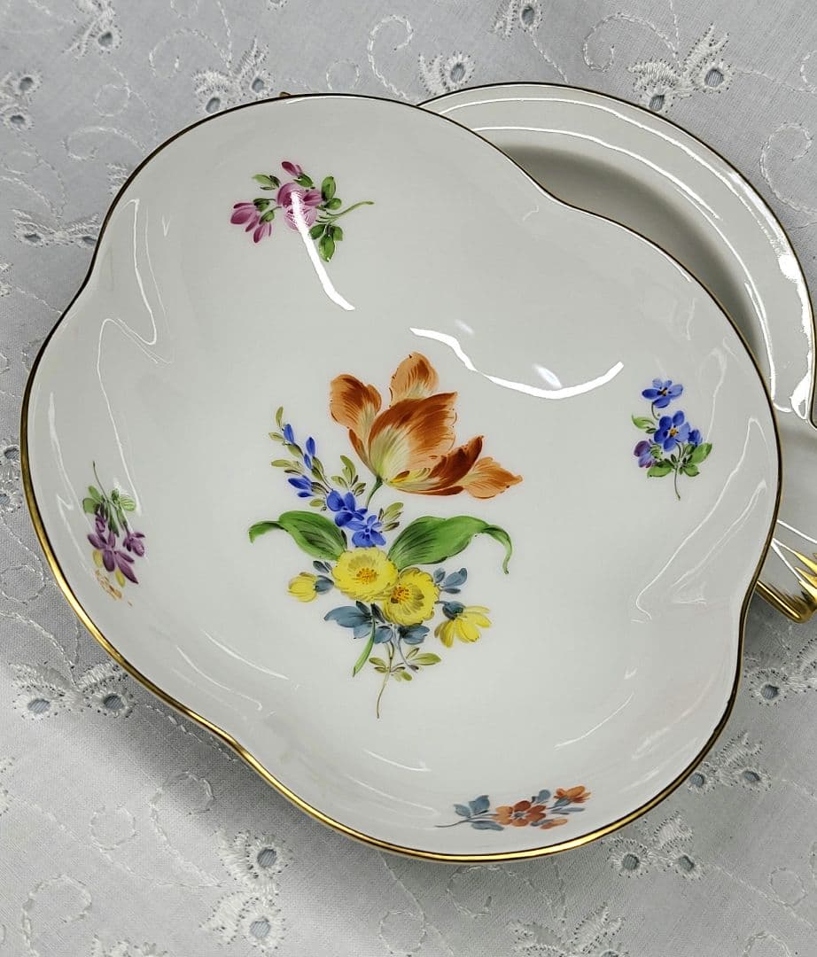 未使用近❤マイセン ベーシックフラワー 3つの花 オーバルプレート 小皿 2枚