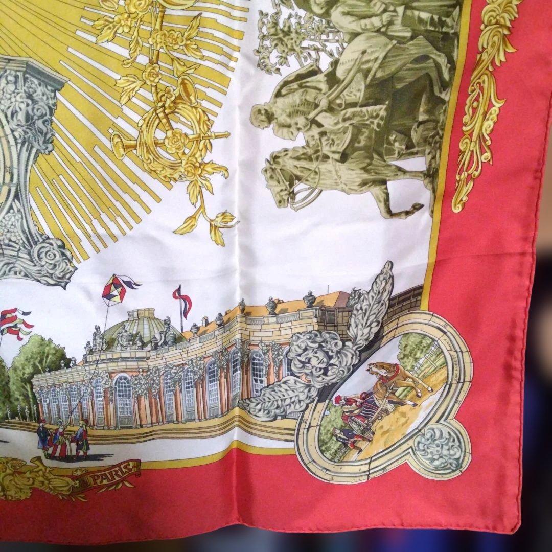 HERMES スカーフ(赤、金色)カレ90