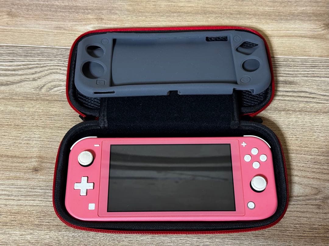 Nintendo Switch Lite 本体一式(ケース、スタンドなど)