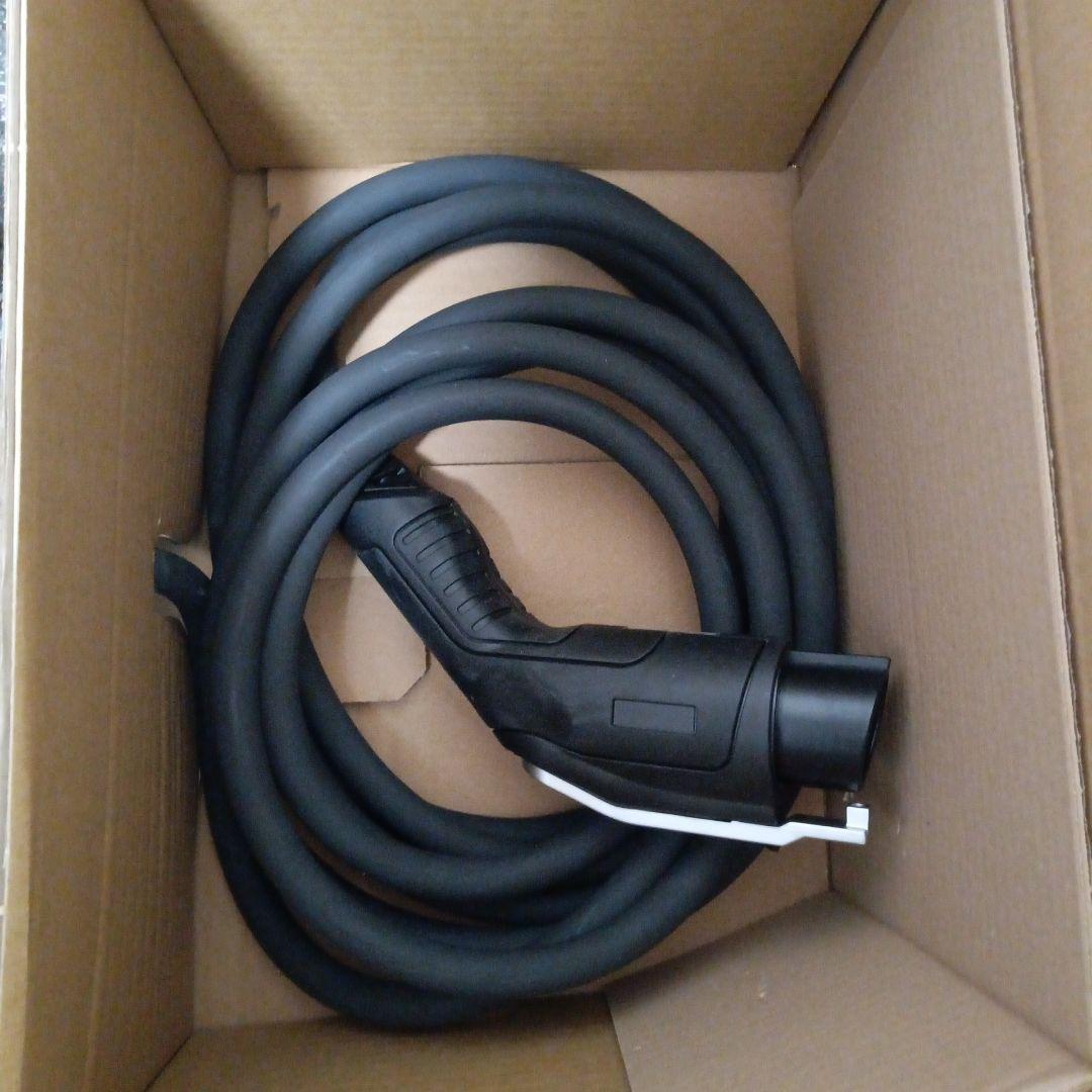 メルセデスベンツ 充電用ウォールユニット 新品未使用