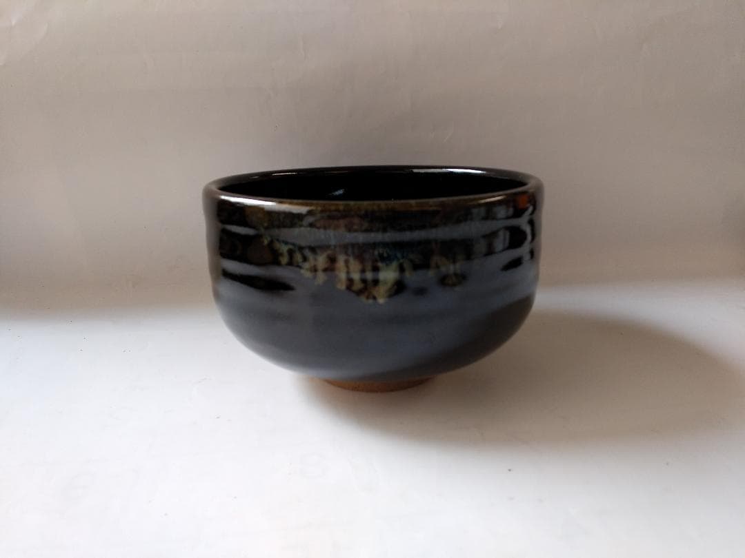 有田焼 桂山窯 田中桂山 茶碗 共箱 栞 茶器 抹茶碗 美品 です。