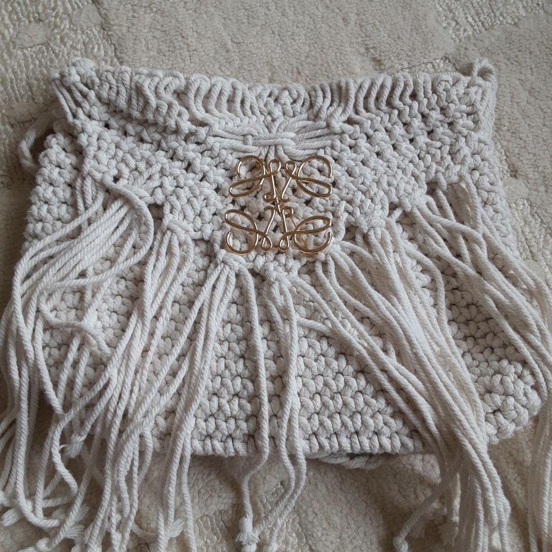 『美品』LOEWE ゴールド キーホルダー・キーリングとブローチセット