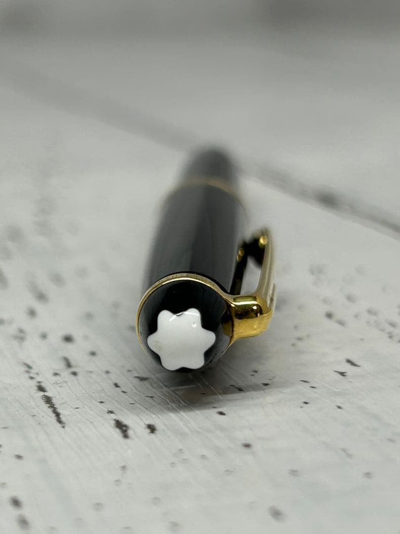 送料込み⭐︎MONTBLANC【ブラックボールペン】