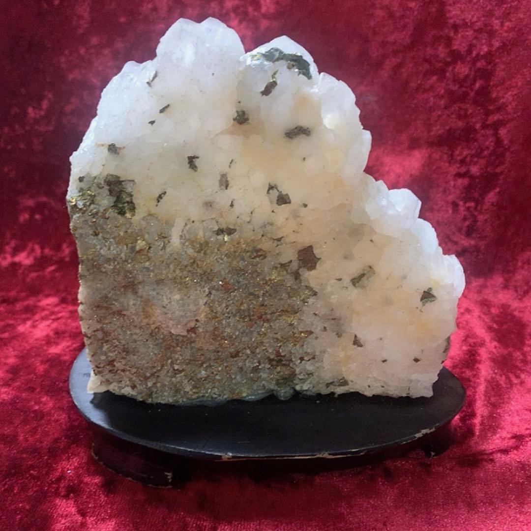 水晶クラスター黄鉄鉱入り　青森産