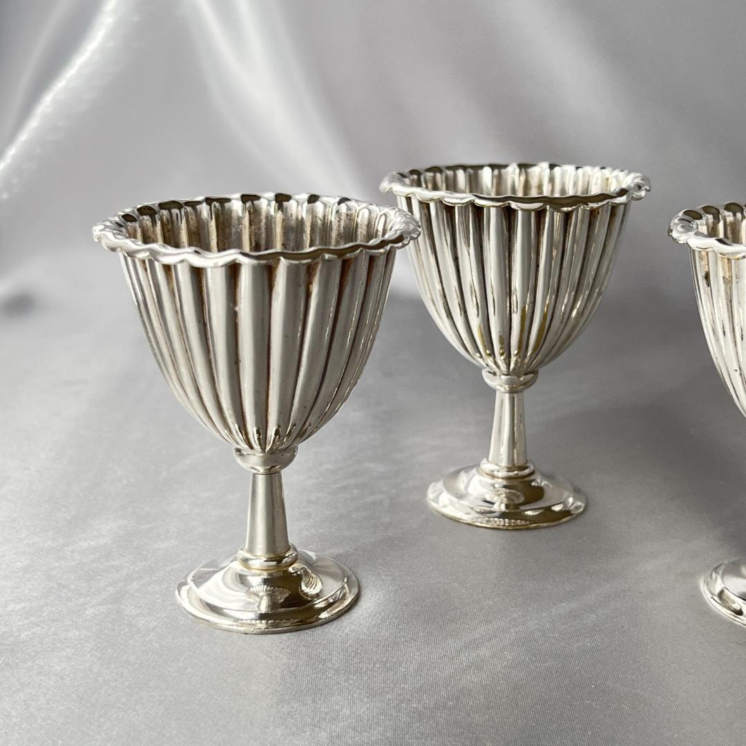 【John Gilbert & Sons】 エッグセット エッグカップ