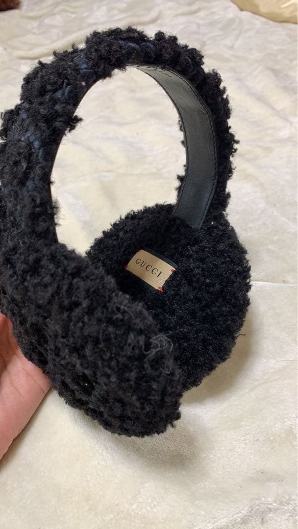 GUCCI ブラックファー イヤーマフ
