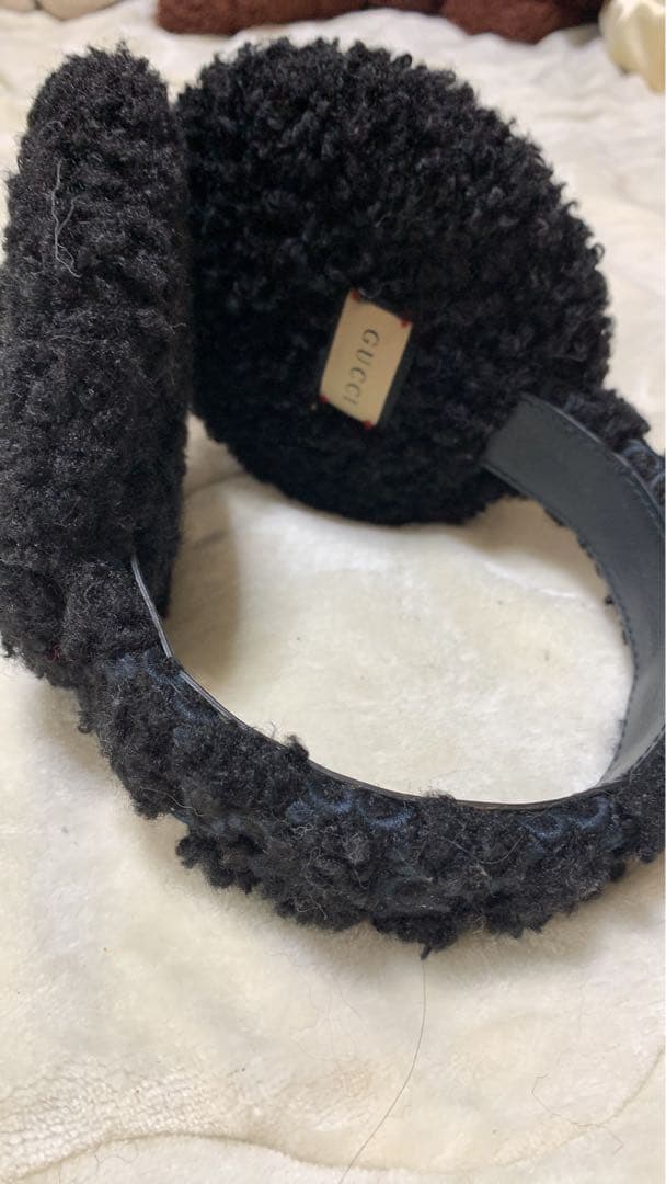 GUCCI ブラックファー イヤーマフ