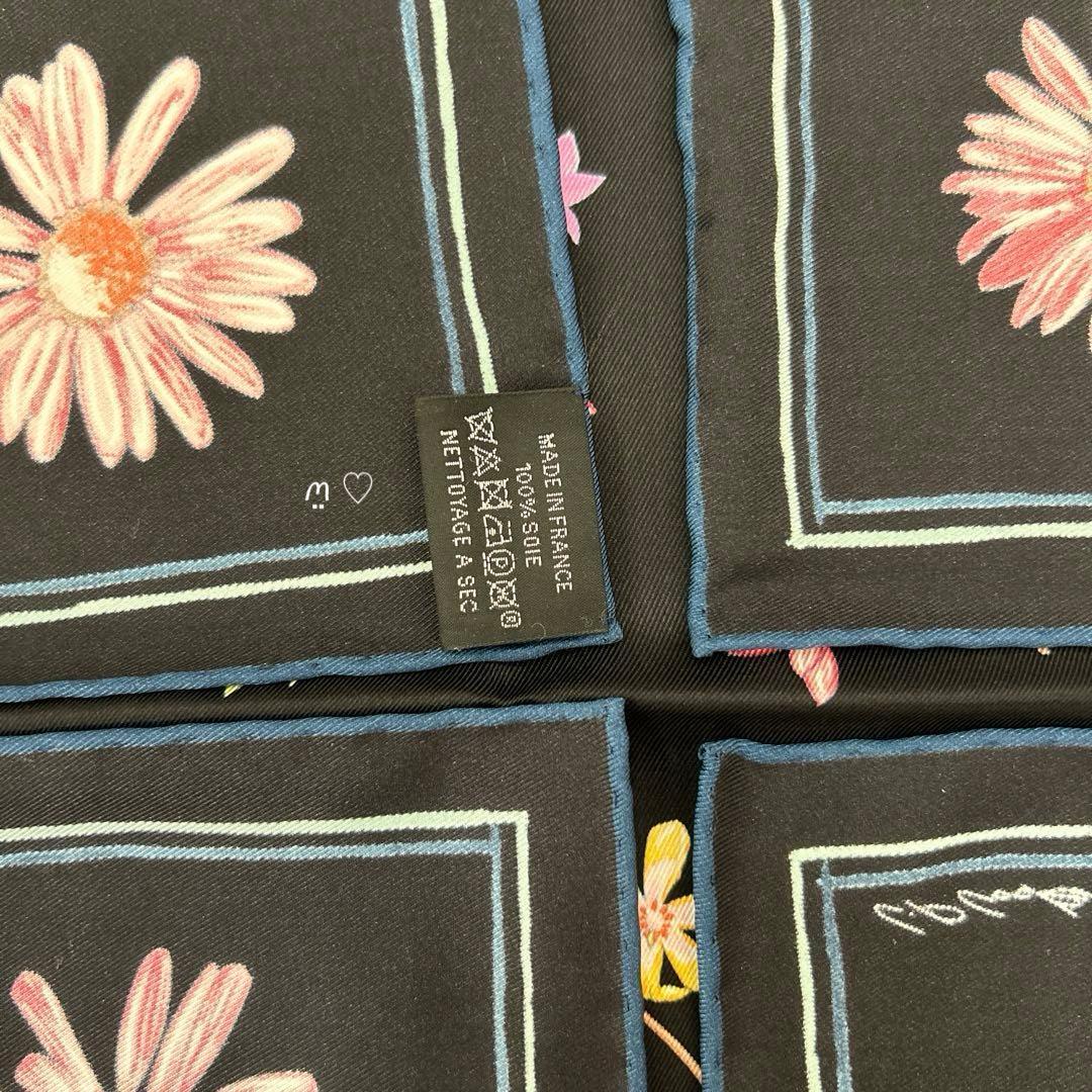 新品同様HERMESエルメス　カレ70　アイライクフラワーズ　シルクスカーフ　花