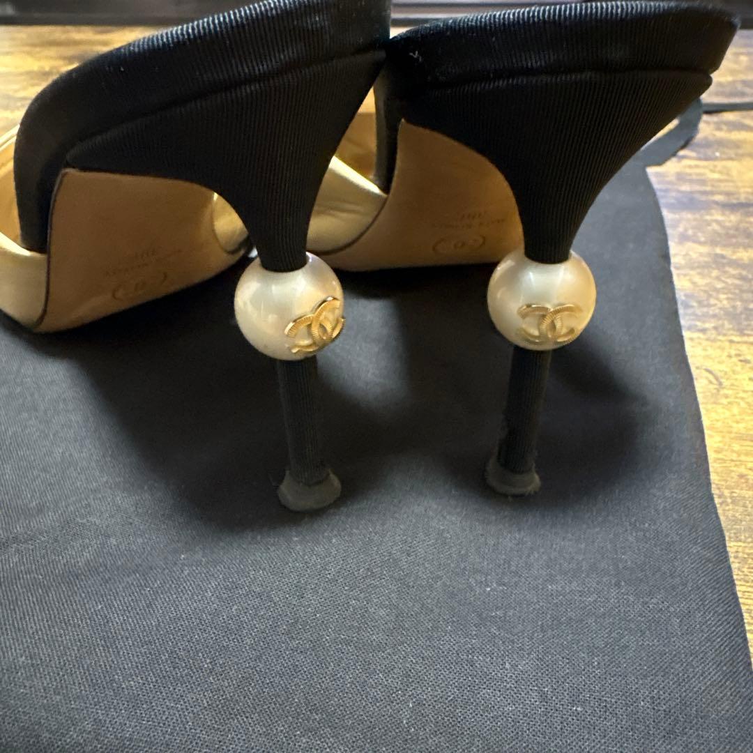 CHANEL ベージュ ブラック パンプス