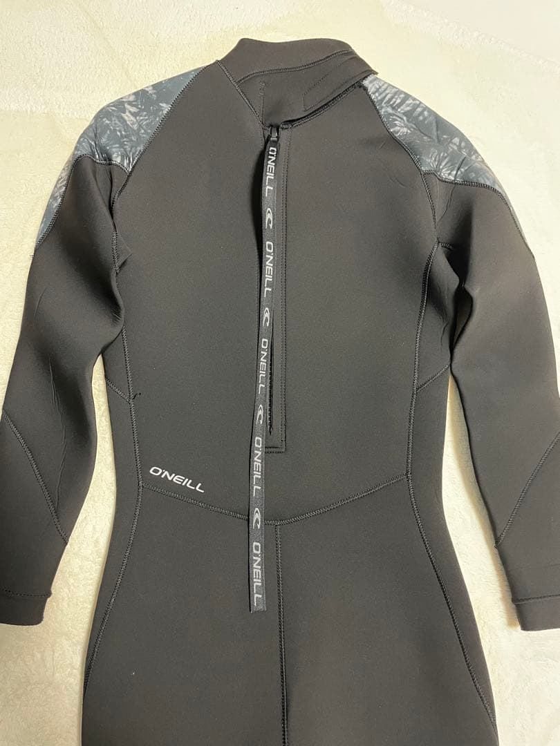 フルスーツバックジップ オニールONEILL SUPERFREAK 美品Lサイズ