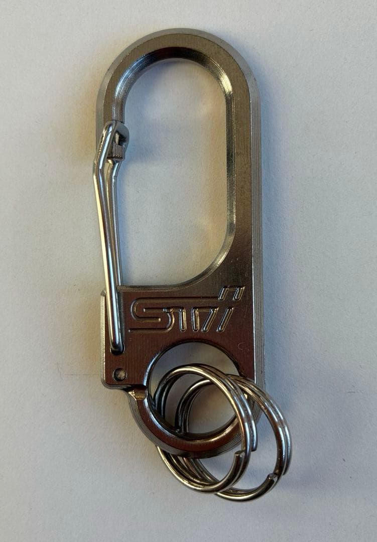 専用【STI】チタンカラビナ