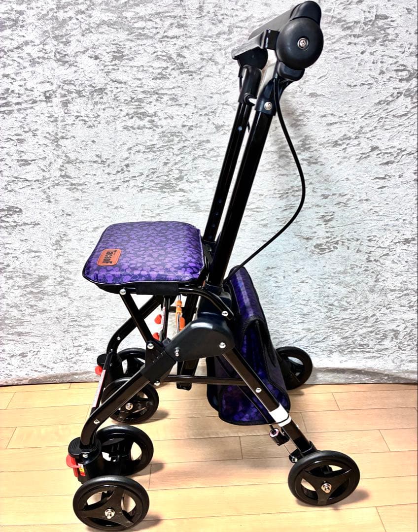 美品 幸和製作所 TacaoF テイコブ 畳める 座れるシルバーカー CPS03