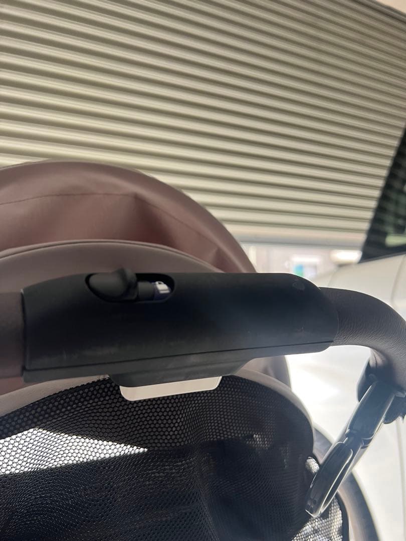 美品　アップリカ　マジカルエアーフリーAB　ベージュ　2024年