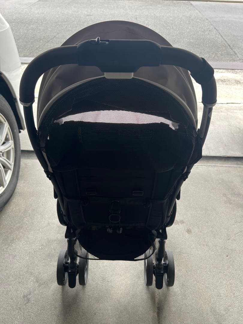 美品　アップリカ　マジカルエアーフリーAB　ベージュ　2024年