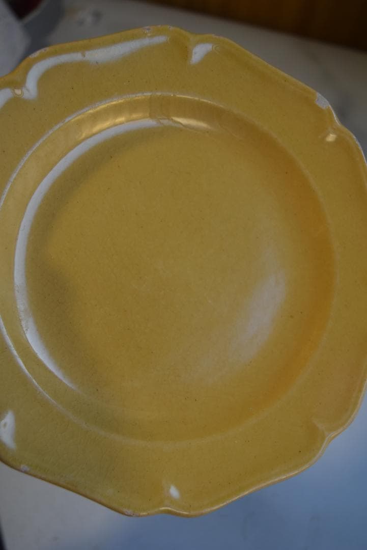 1枚はおまけ　19世紀アプト窯　黄釉花リム　デセール皿　アンティーク