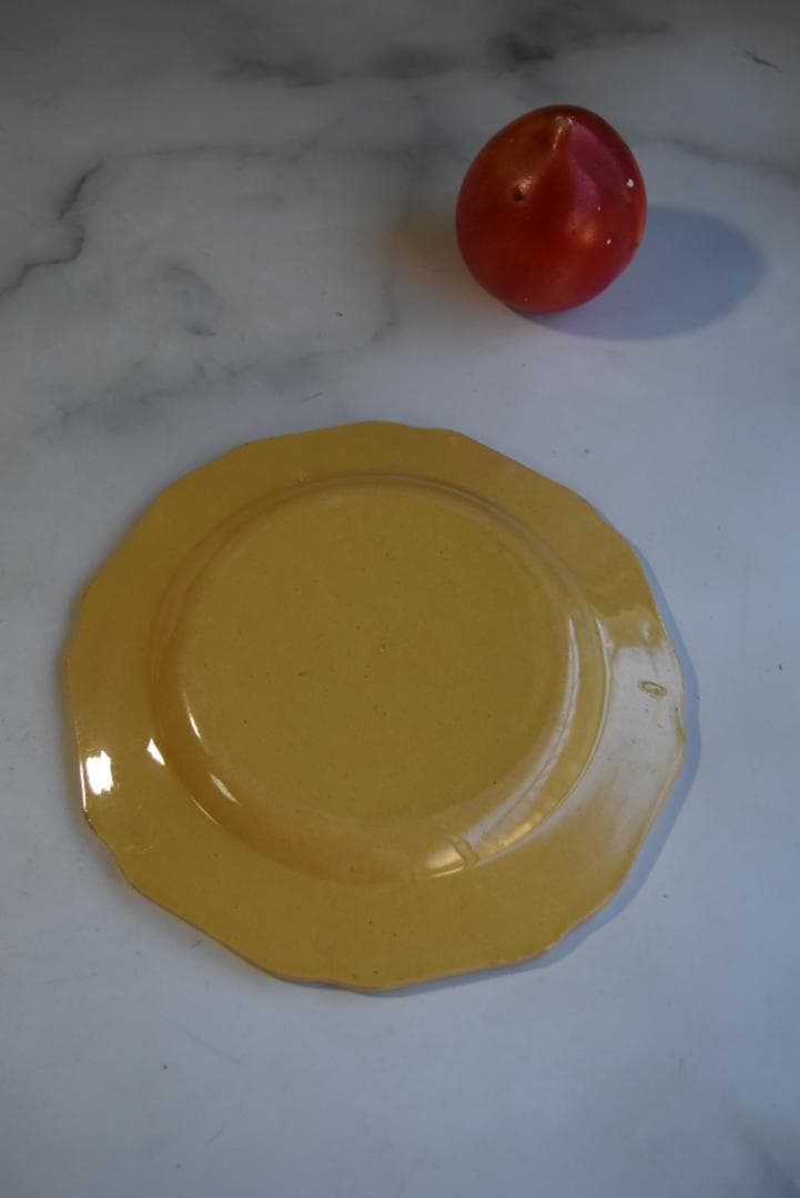 1枚はおまけ　19世紀アプト窯　黄釉花リム　デセール皿　アンティーク