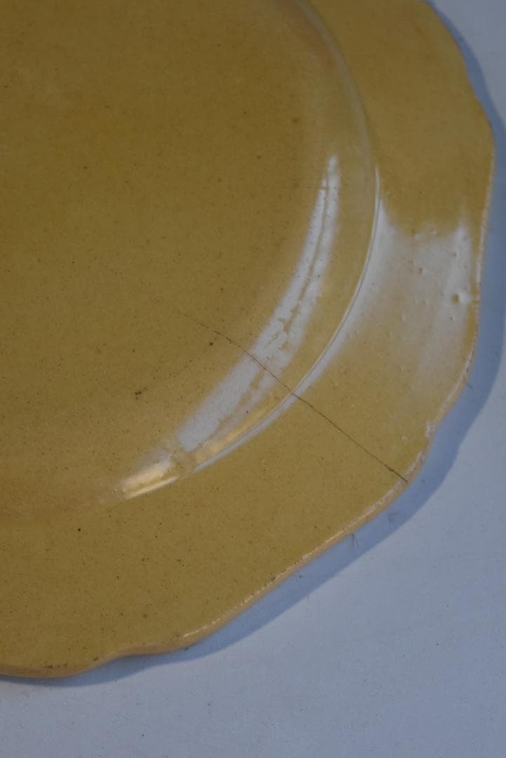 1枚はおまけ　19世紀アプト窯　黄釉花リム　デセール皿　アンティーク