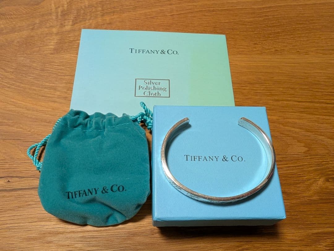 Tiffany & Co. シルバーバングル