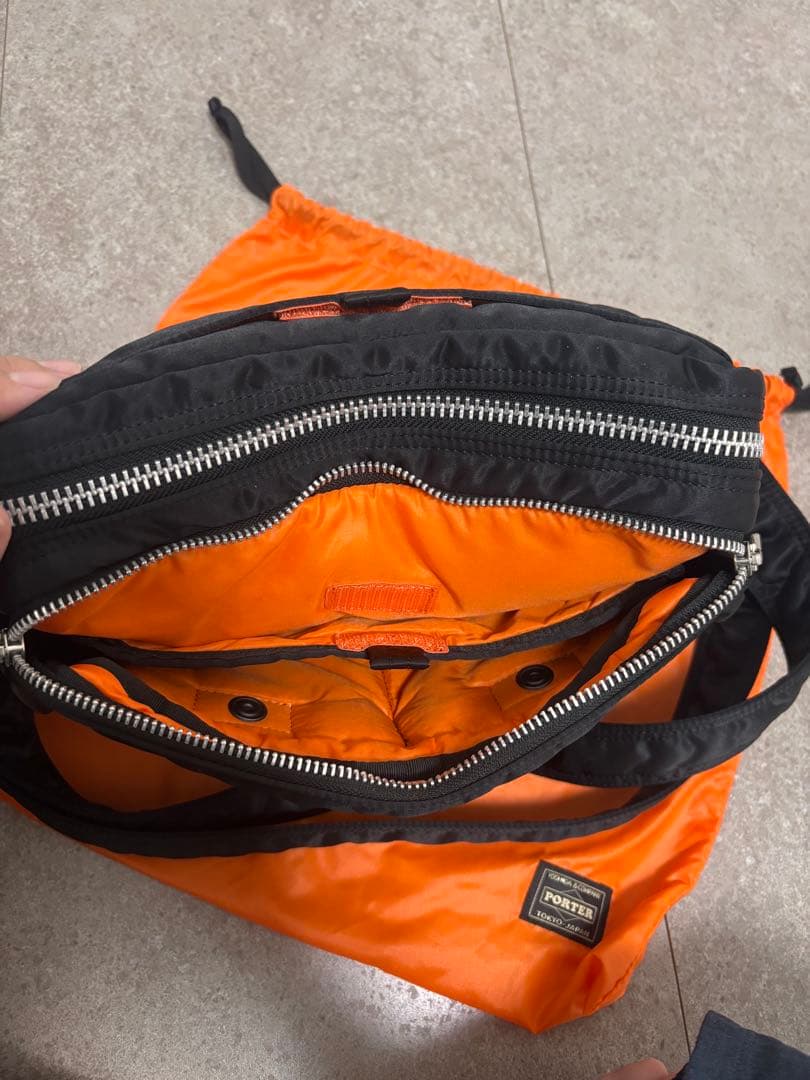 最新モデル‼️ポーター タンカー SLING BAG W zip
