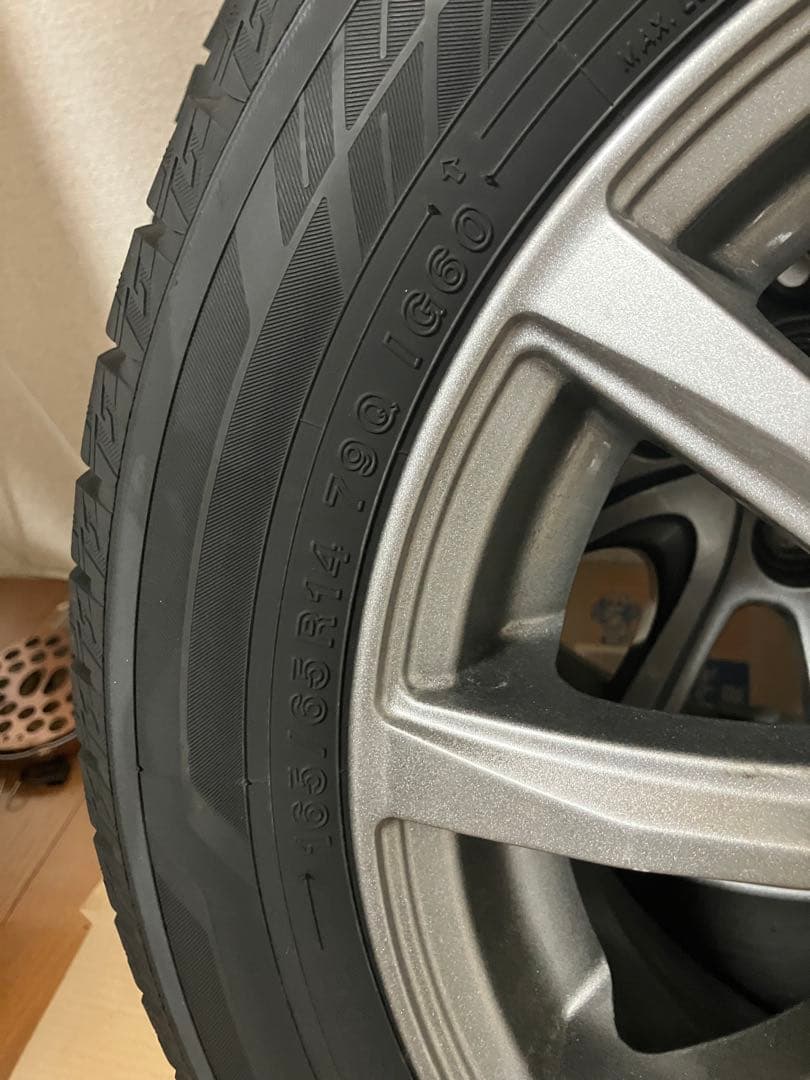 ice GUARD iG60 165/65R14 スタッドレスタイヤセット