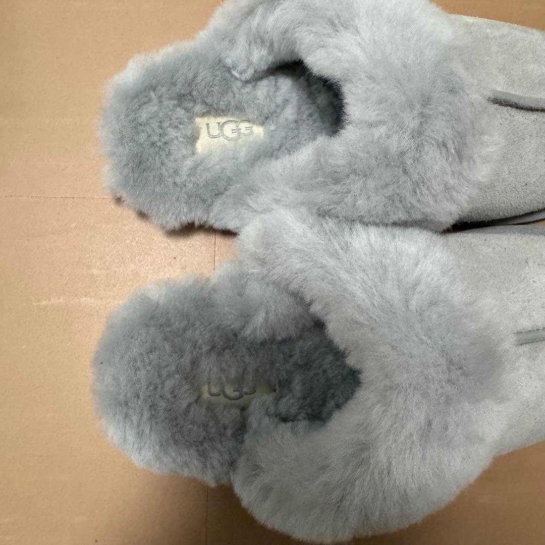 【ほぼ未使用】UGG グレー ファー付きスリッパ