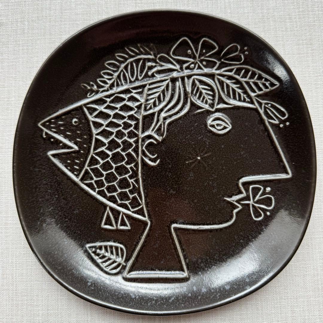 グスタフスベリ ピアッツァ プレート　19cm 女性と魚