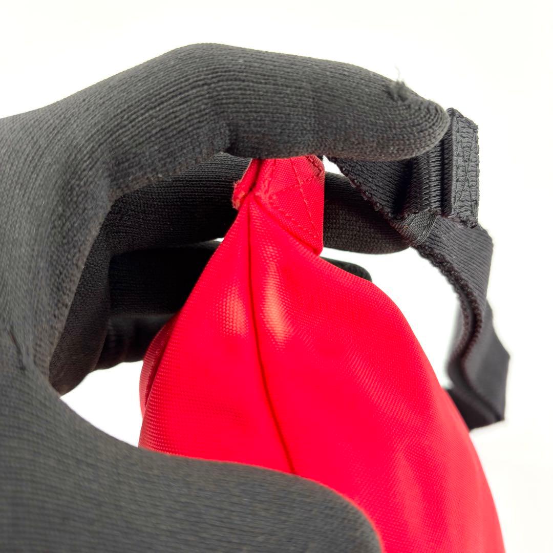 良品　バレンシアガ　ボディバッグ　レッド　ナイロン　ロゴ