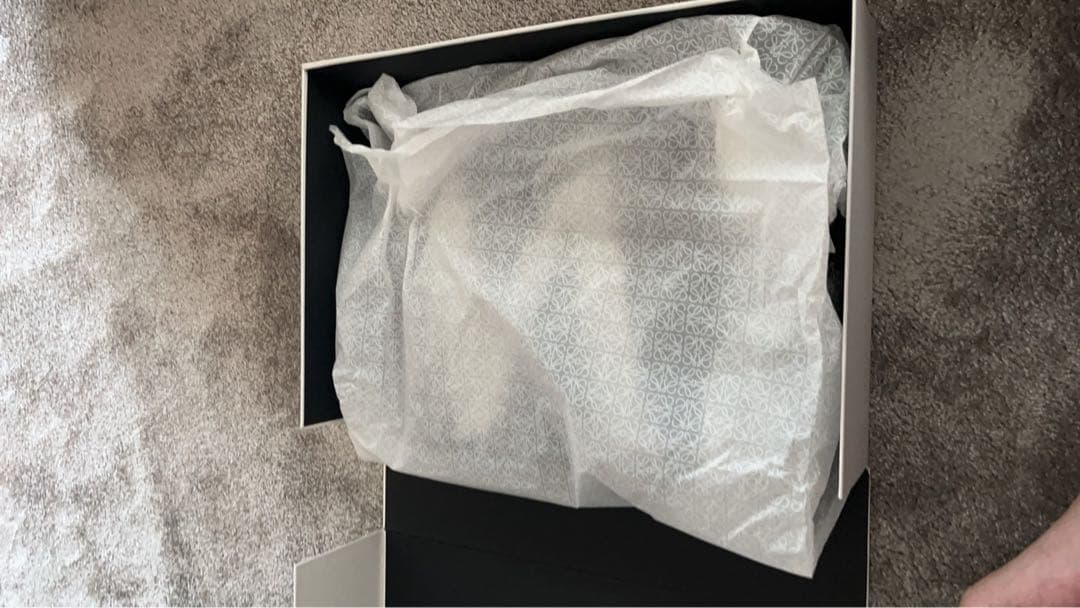 LOEWE マフラー ブラック/ベージュ