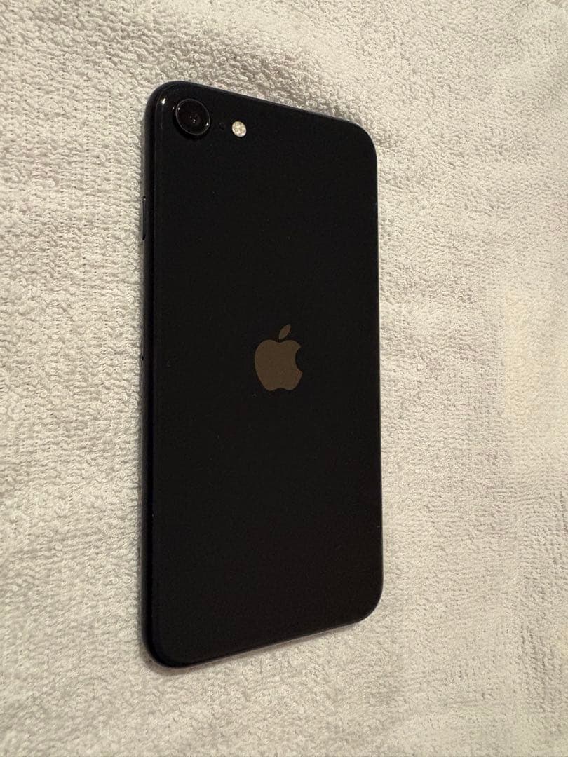 iPhone SE 第二世代　ブラック SIMフリー