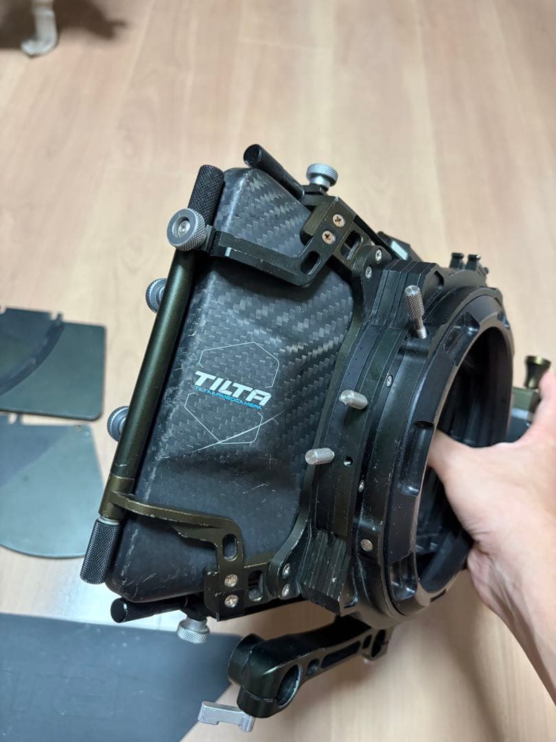 Tilta 4×5.65 カーボンファイバー製マットボックス