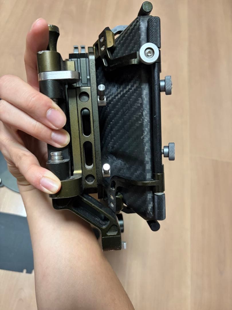 Tilta 4×5.65 カーボンファイバー製マットボックス