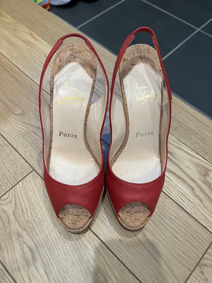 クリスチャンルブタン　36