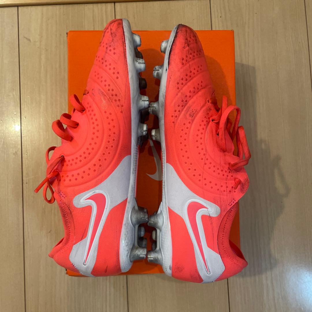ナイキ(メンズ)サッカースパイク 人工芝用 ティエンポ レジェンド