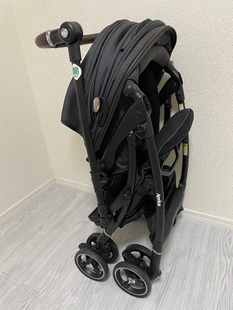美品‼️取扱説明書ありAprica ラクーナクッションフリープラス