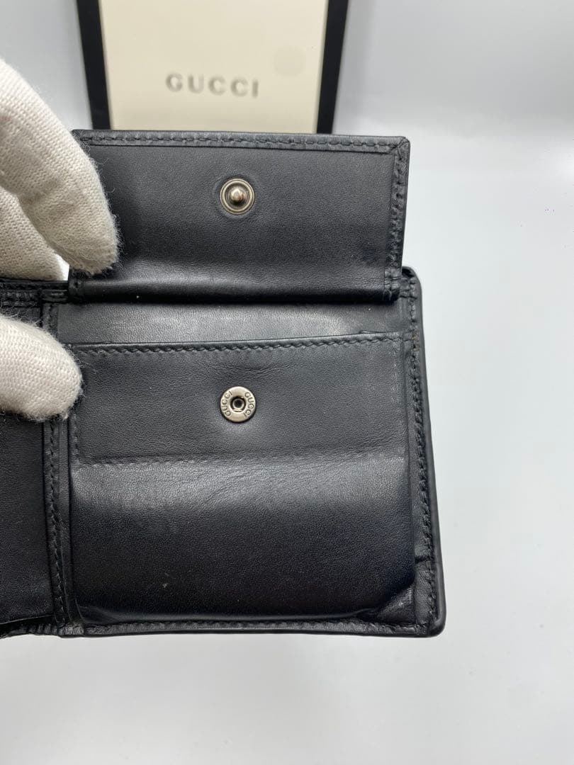 人気品‼美品 グッチ 折り財布 GGスプリーム　スネーク ヘビ 蛇 ブラック