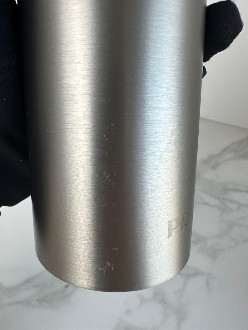 PRADA ステンレスウォーターボトル　500ml
