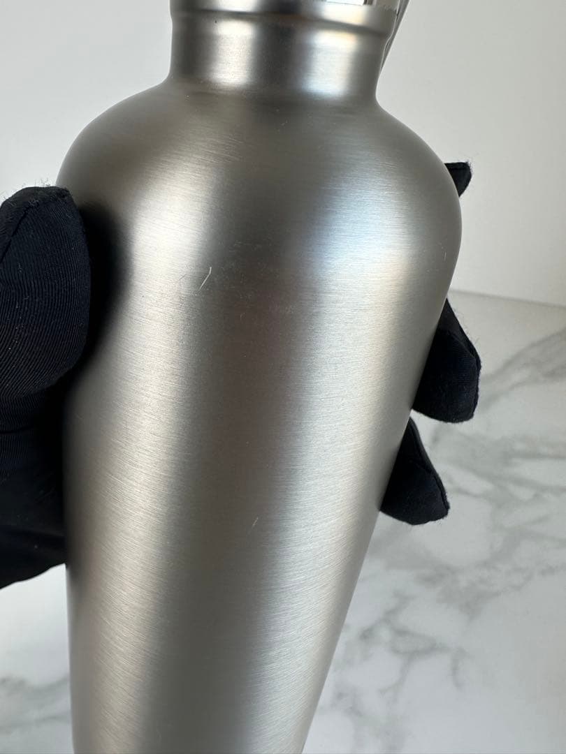PRADA ステンレスウォーターボトル　500ml