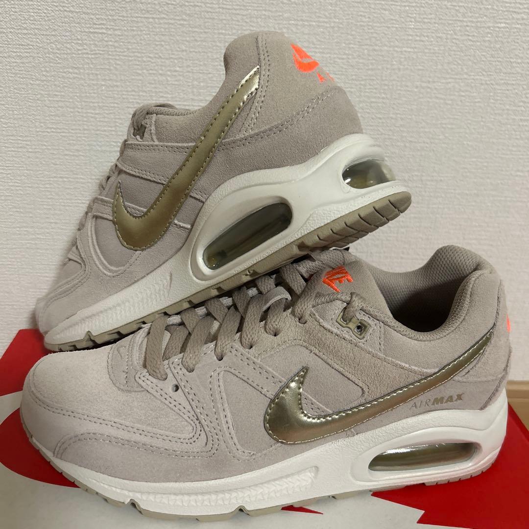 NIKE ウィメンズ　エア マックス コマンド プレミアム 24cm