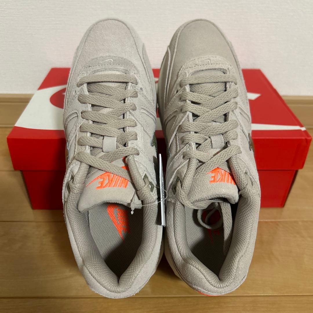NIKE ウィメンズ　エア マックス コマンド プレミアム 24cm
