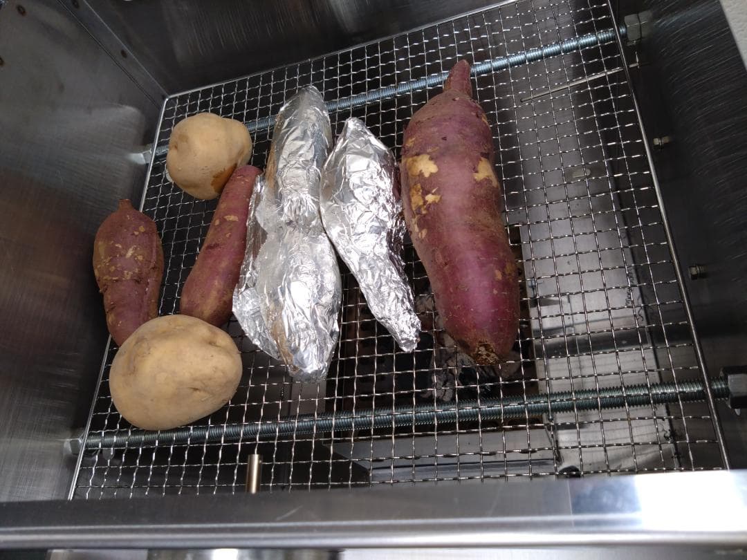 台数限定 値下げ「炭火で焼き芋」「炭の途中追加可能」「割れ欠けにくい」KG2-2