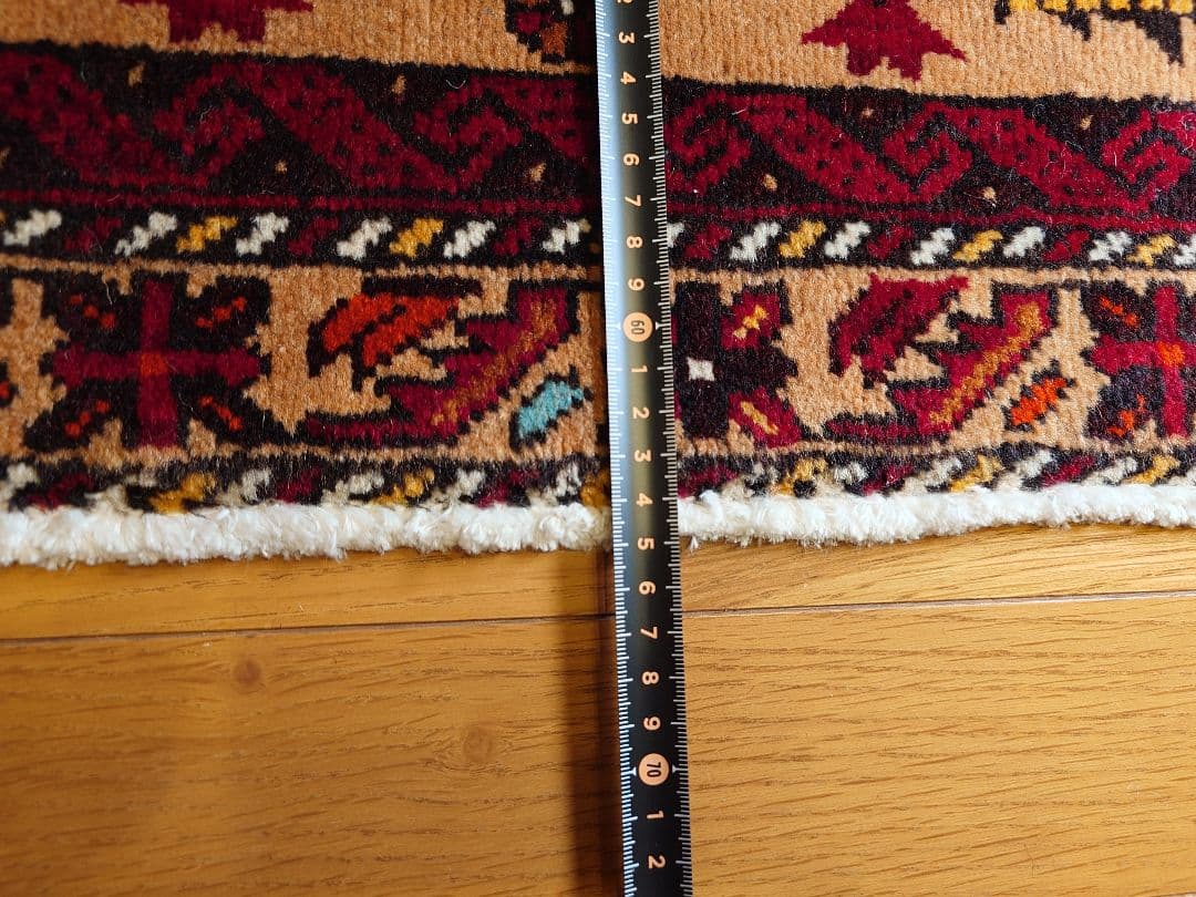 ペルシャ絨毯　オールド　バルーチ　イラン　（1）