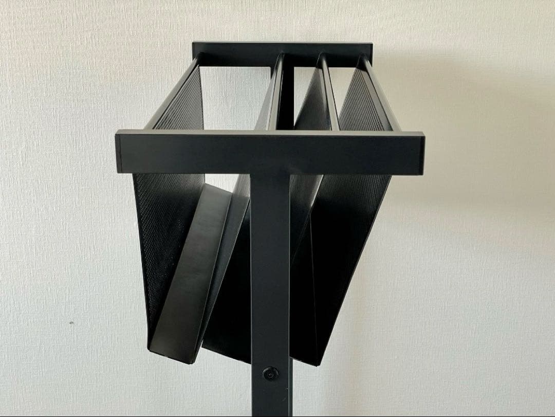 KOKUYO ブラック メッシュ雑誌ラック キャスター付き