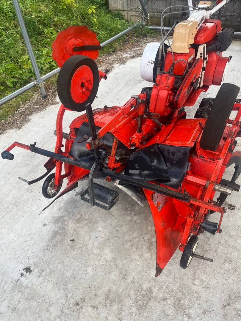 マルチャー　畝立て　引き取り