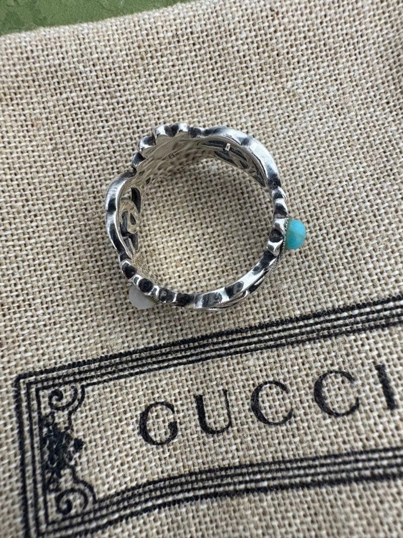 Gucci ダブルG マザー・オブ・パール フラワー リング