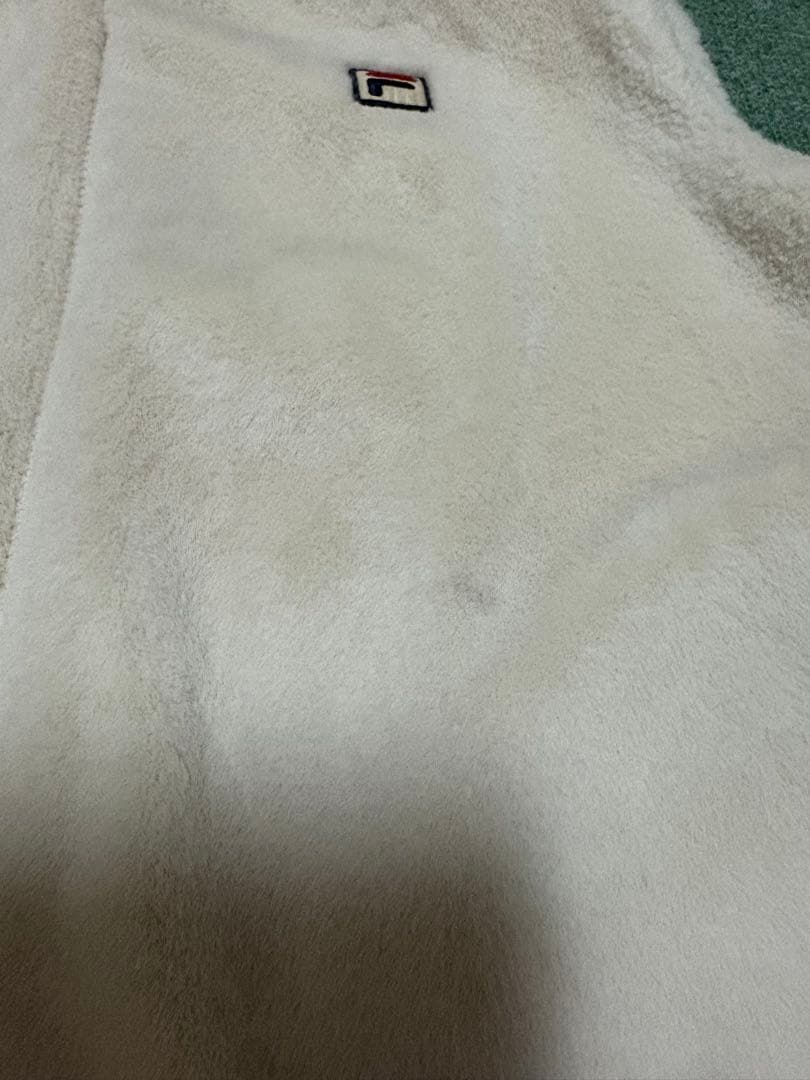 FILA モフモフ フード付きベスト ホワイト