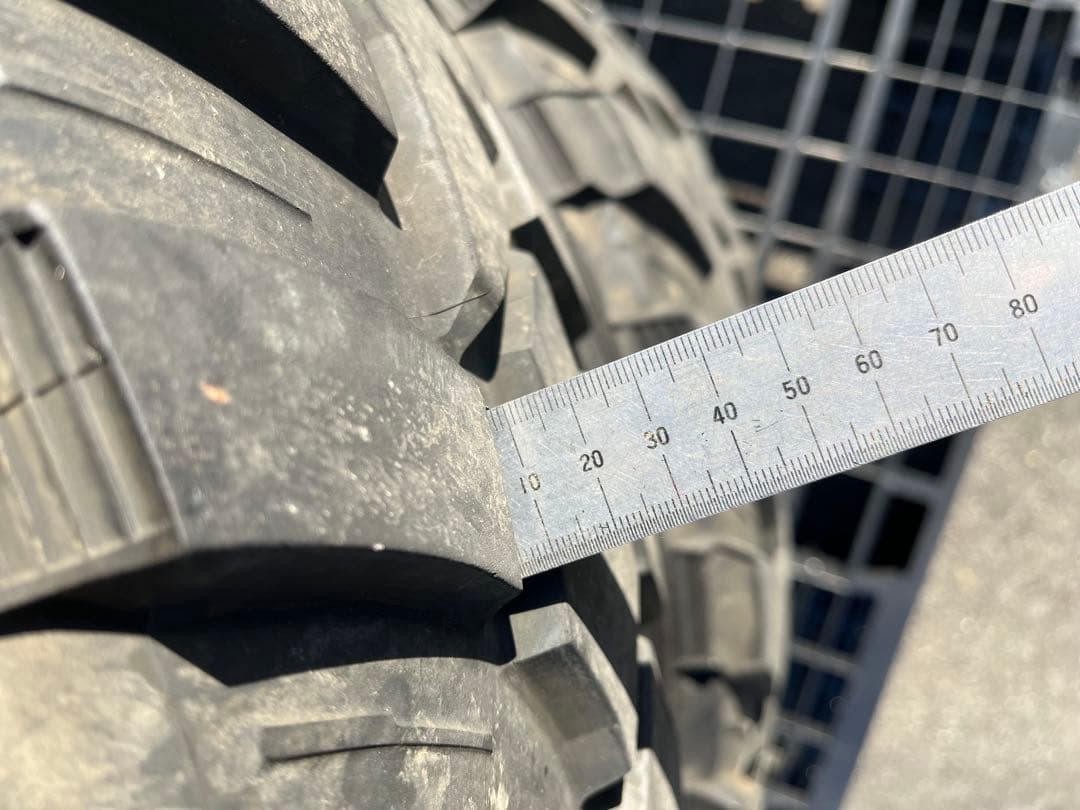 ダンロップ グラントレック MT2 235/85R16 4本セット
