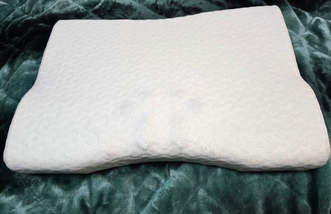 ファイテン(phiten) 星のやすらぎ 療法士指圧ピロー 【美品】