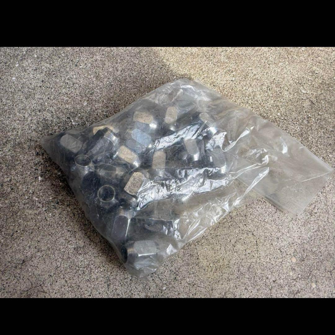 スタッドレスタイヤ　ミシュラン 195/65R15 ヴォクシー ノア