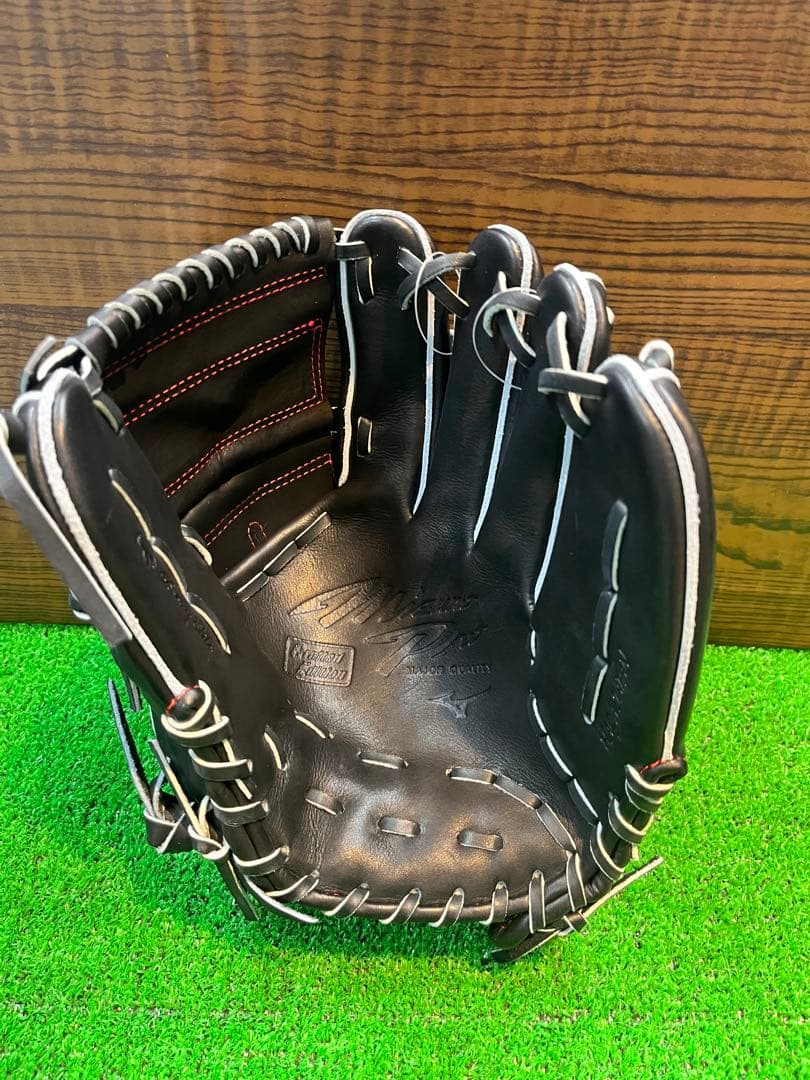 新品未使用　ミズノプロ　硬式用　スピードレボ　伊藤型